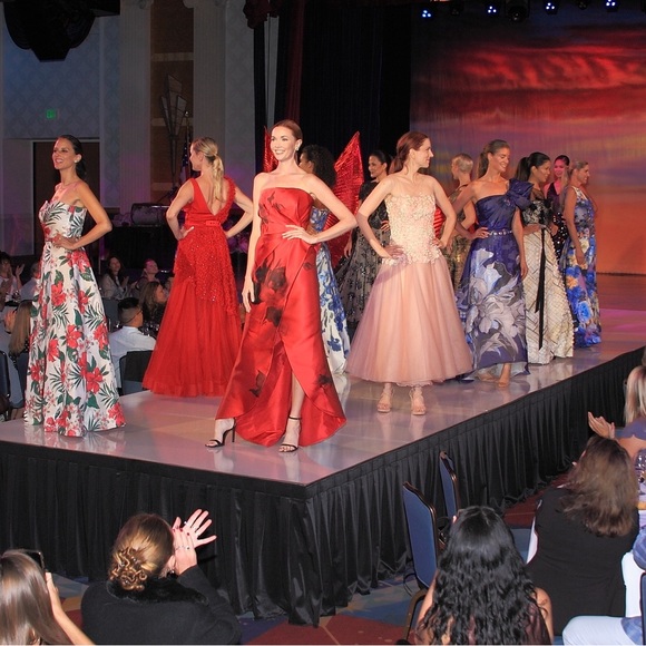 Meet the Posher ♥️🙏🏼🙋🏻‍♀️ - Picture 3 of 4